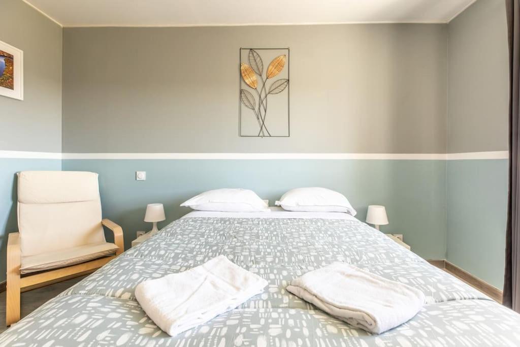 Maison 12 Couchages Confort - 11b Vialle St Gene *
